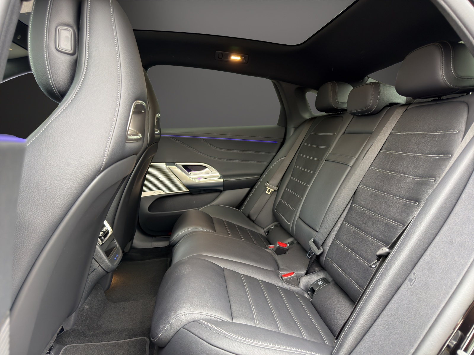 MERCEDES-BENZ C 400 4MATIC elektrisch-image-14