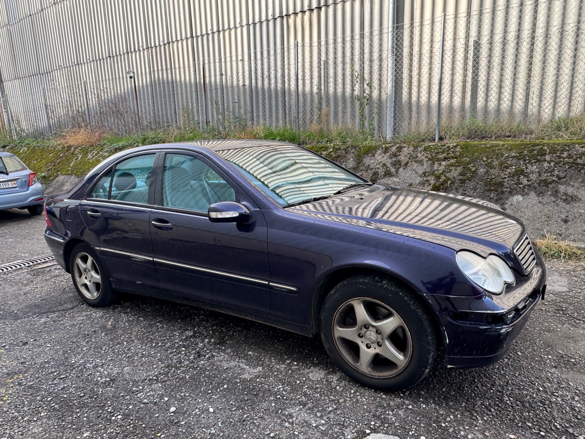 MERCEDES-BENZ C 240 Avantgarde-image-2
