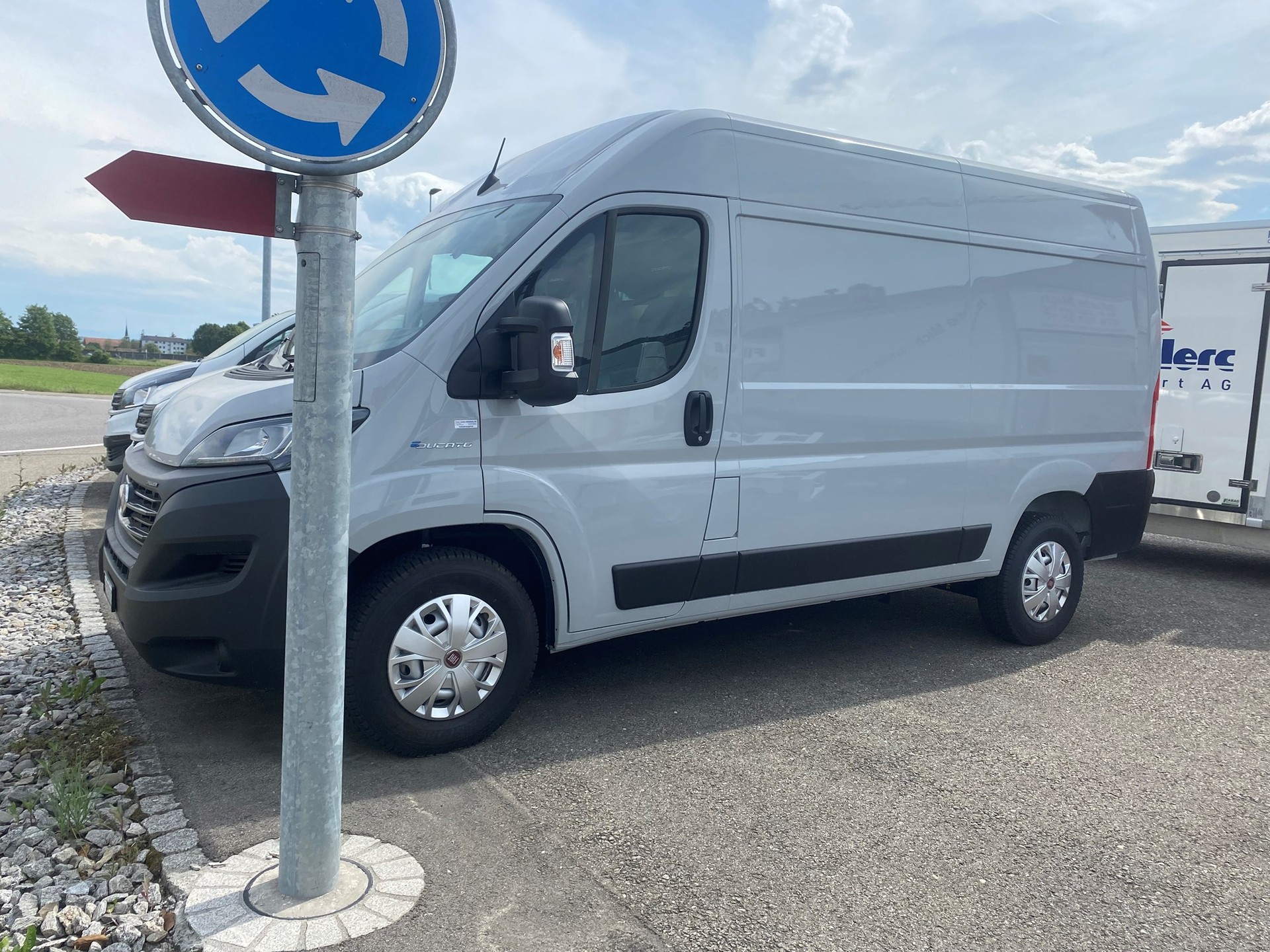 FIAT E-Ducato 35 47kWh L2H2-image-1