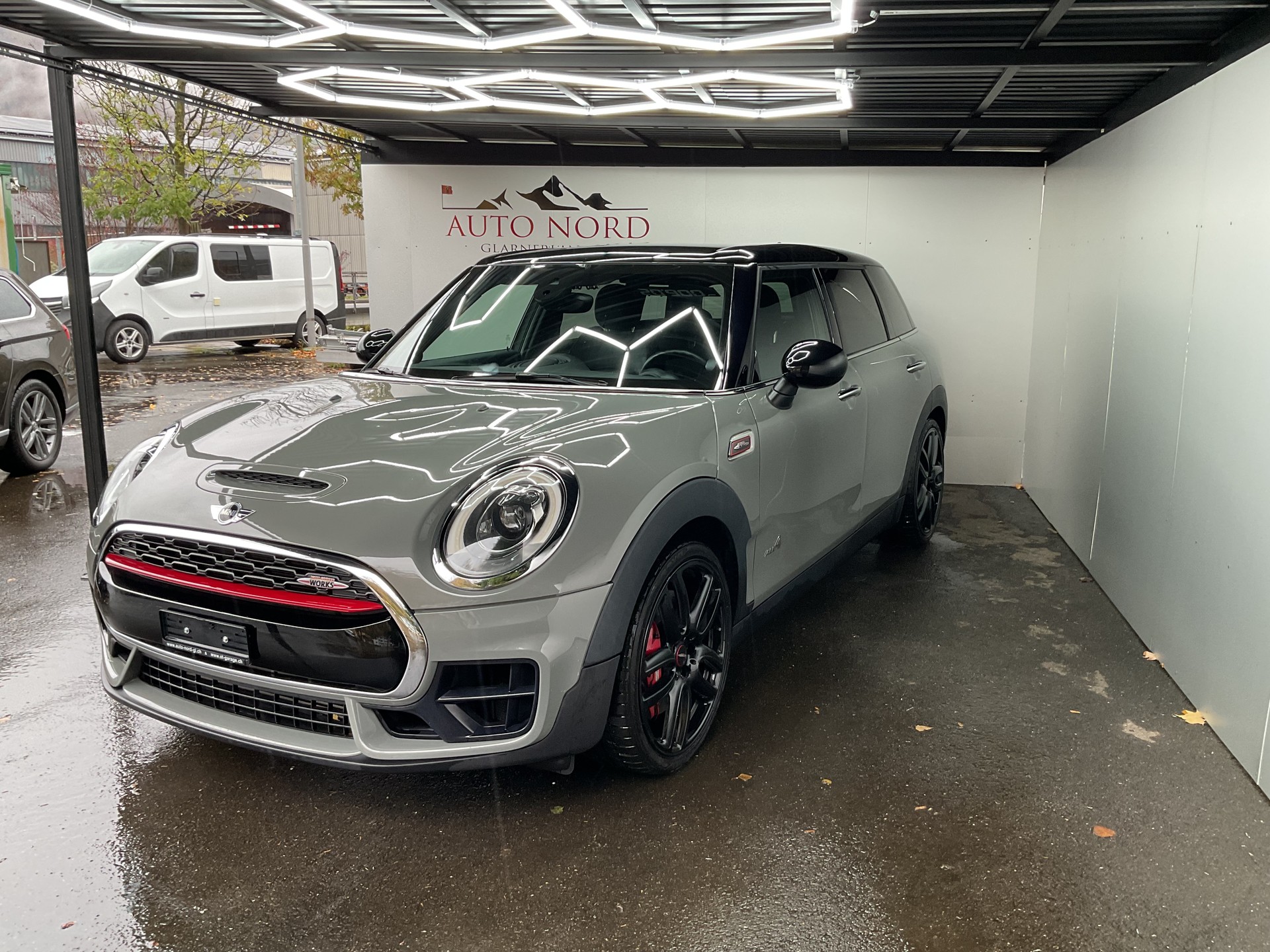 MINI Clubman Cooper John Cooper Works ALL4 Steptronic-showroom-element-2