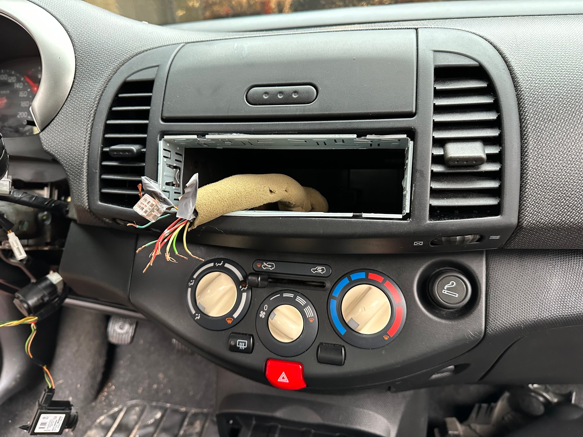 NISSAN Micra 1.0 visia prima FIXPREIS-image-11