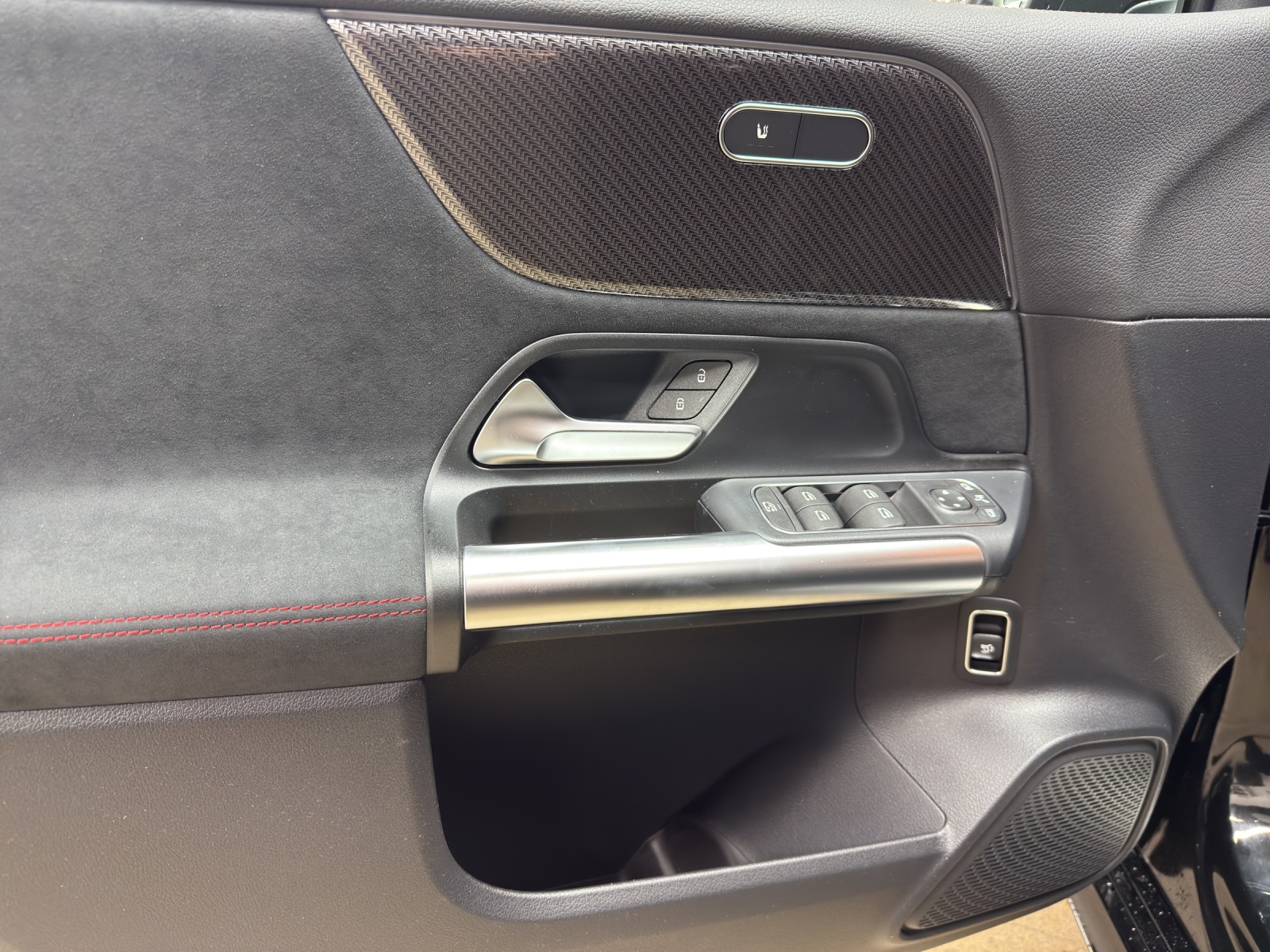 MERCEDES-BENZ B 220 4Matic 8G-DCT-image-12