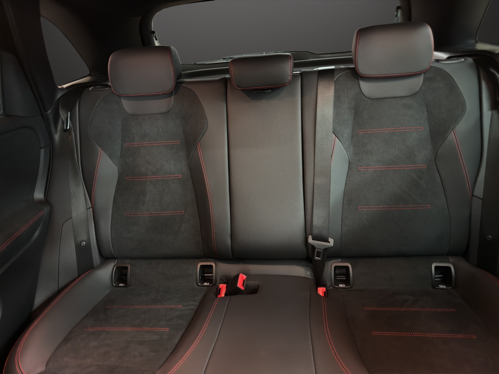 MERCEDES-BENZ B 220 4Matic 8G-DCT-image-14