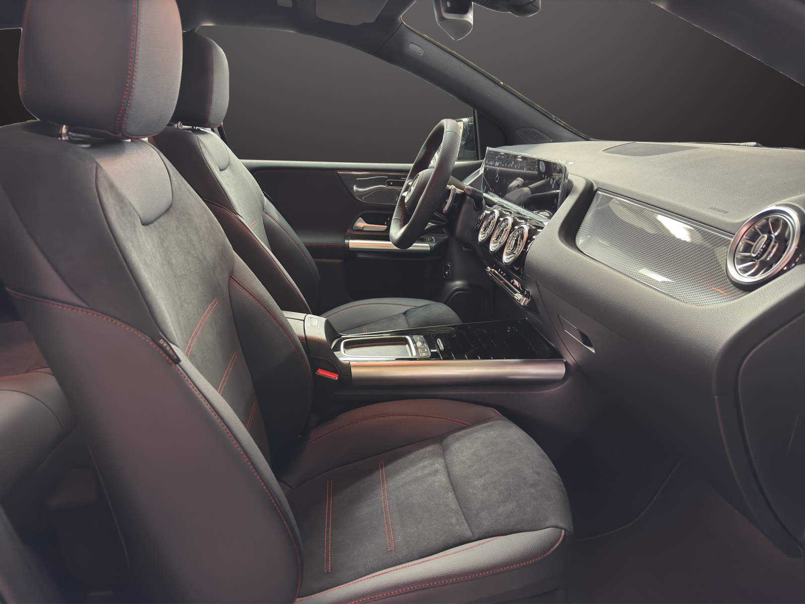 MERCEDES-BENZ B 220 4Matic 8G-DCT-image-11