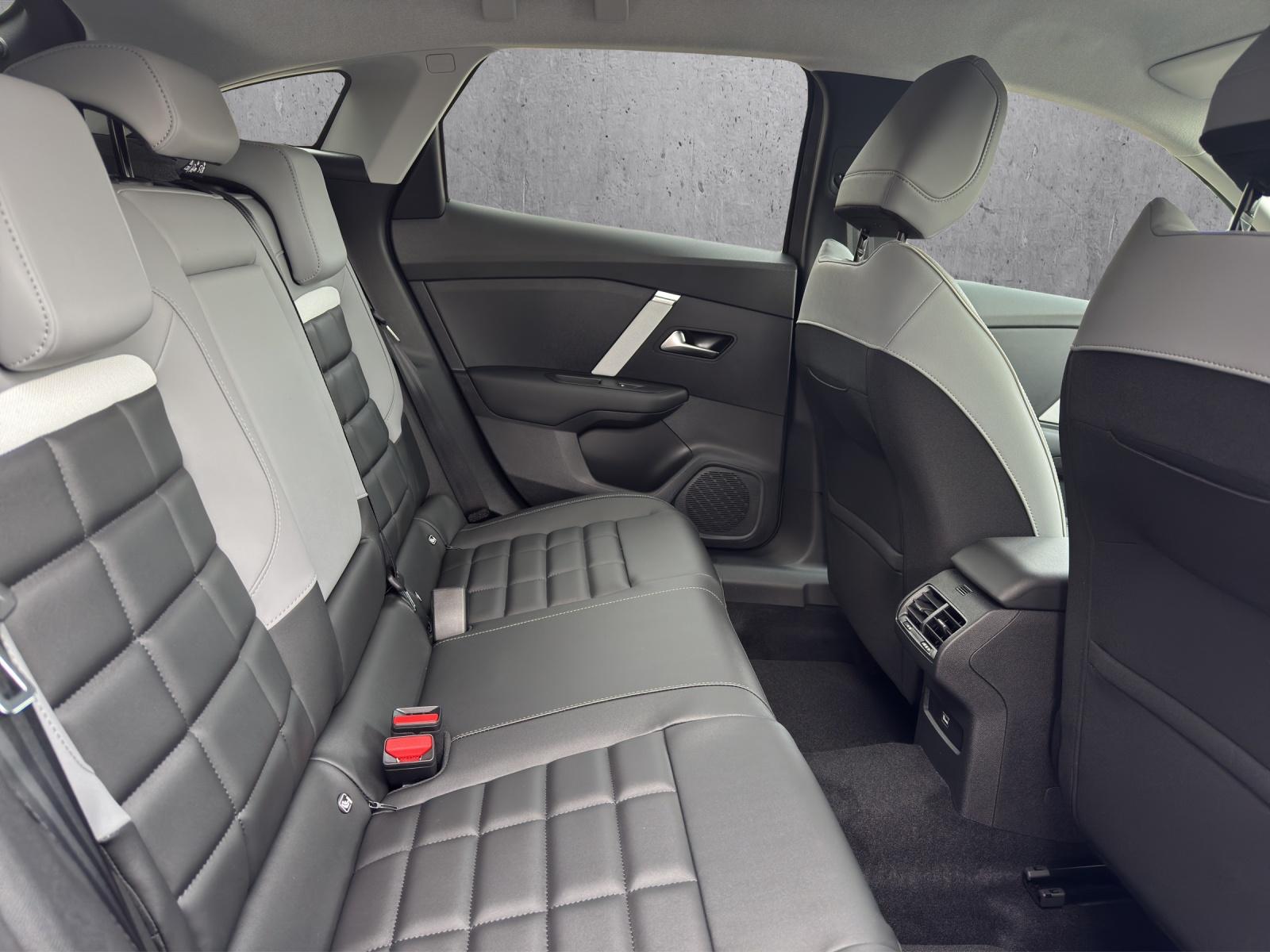 CITROEN C4 1.2 Hybrid Max-image-12