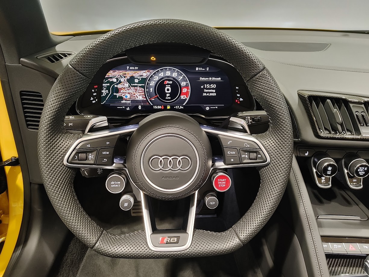 AUDI R8 Spyder RWD S-Tronic-image-7