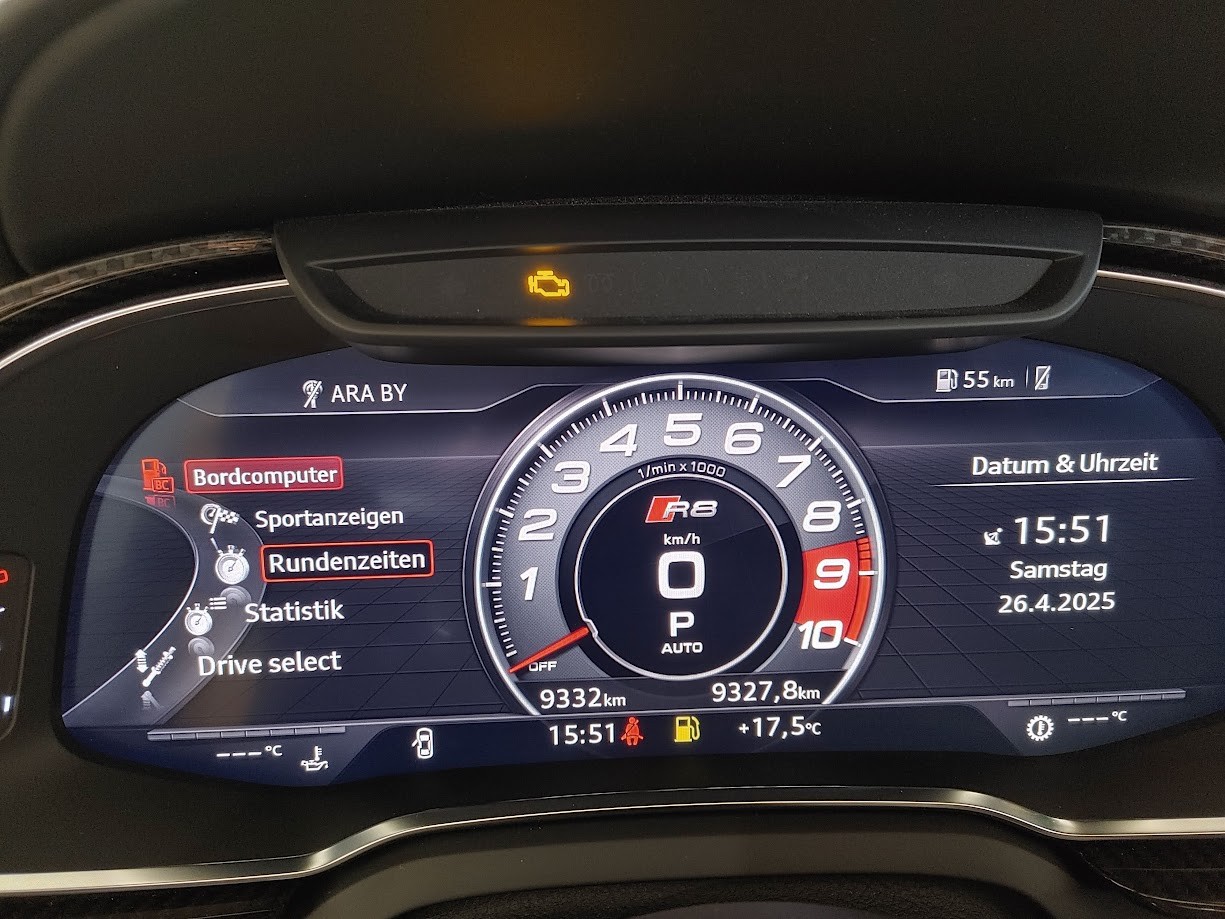 AUDI R8 Spyder RWD S-Tronic-image-9