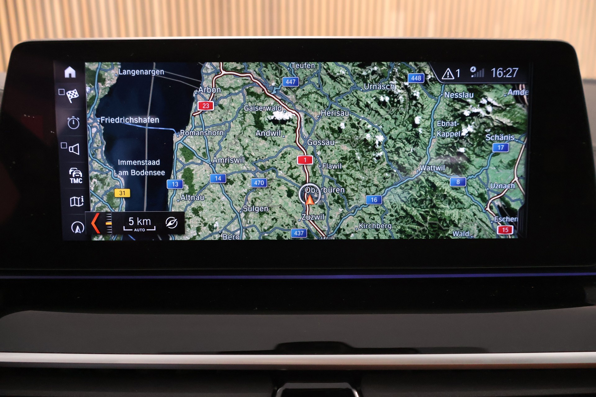 BMW M550i xDrive Steptronic-image-22
