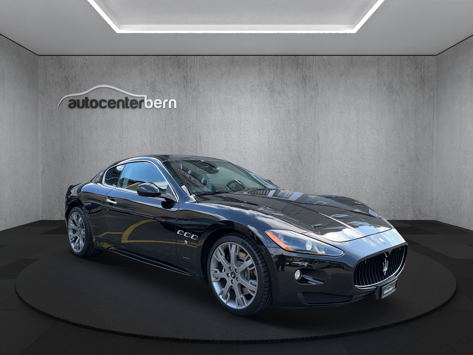 MASERATI GranTurismo S Automatica-image-0
