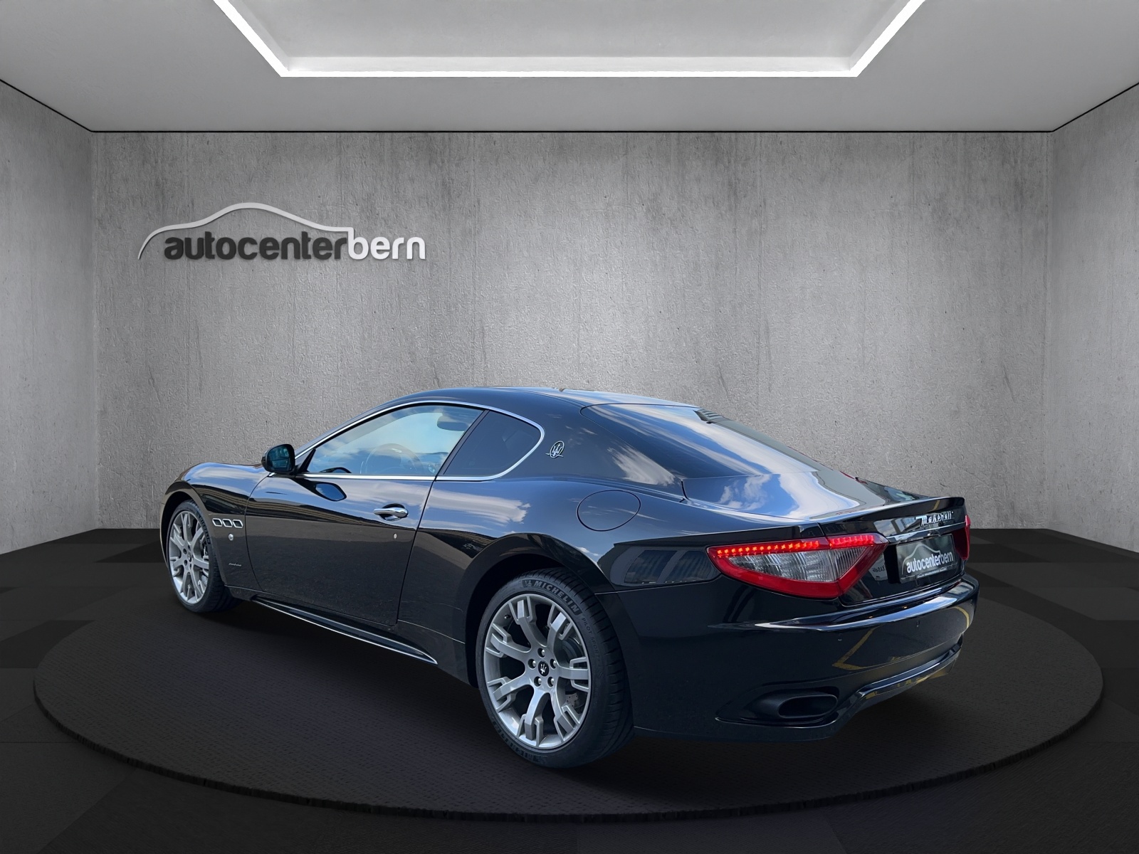 MASERATI GranTurismo S Automatica-image-4