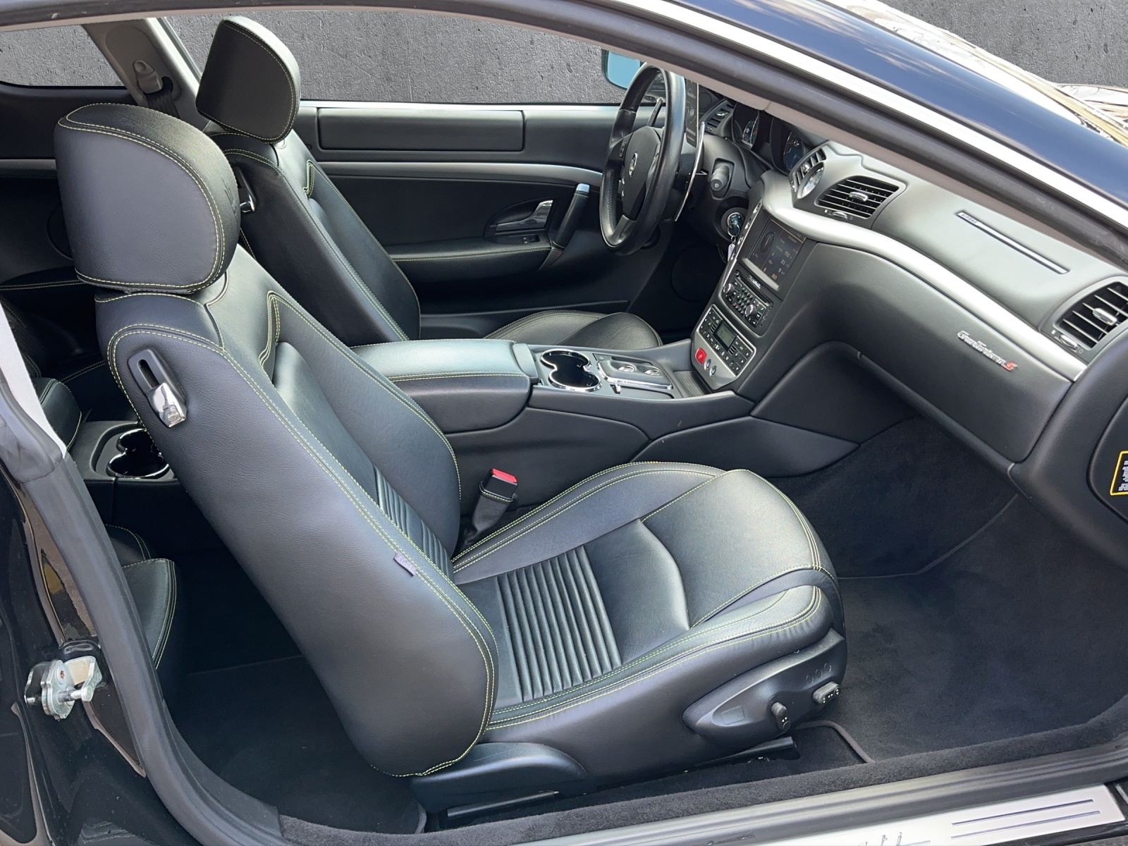 MASERATI GranTurismo S Automatica-image-15