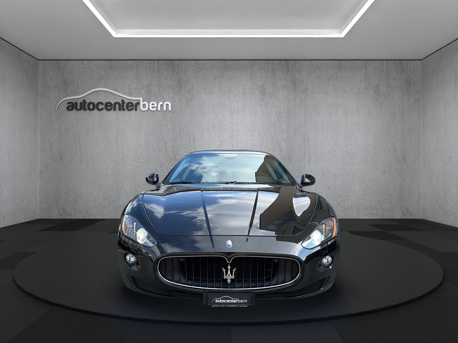MASERATI GranTurismo S Automatica-image-1