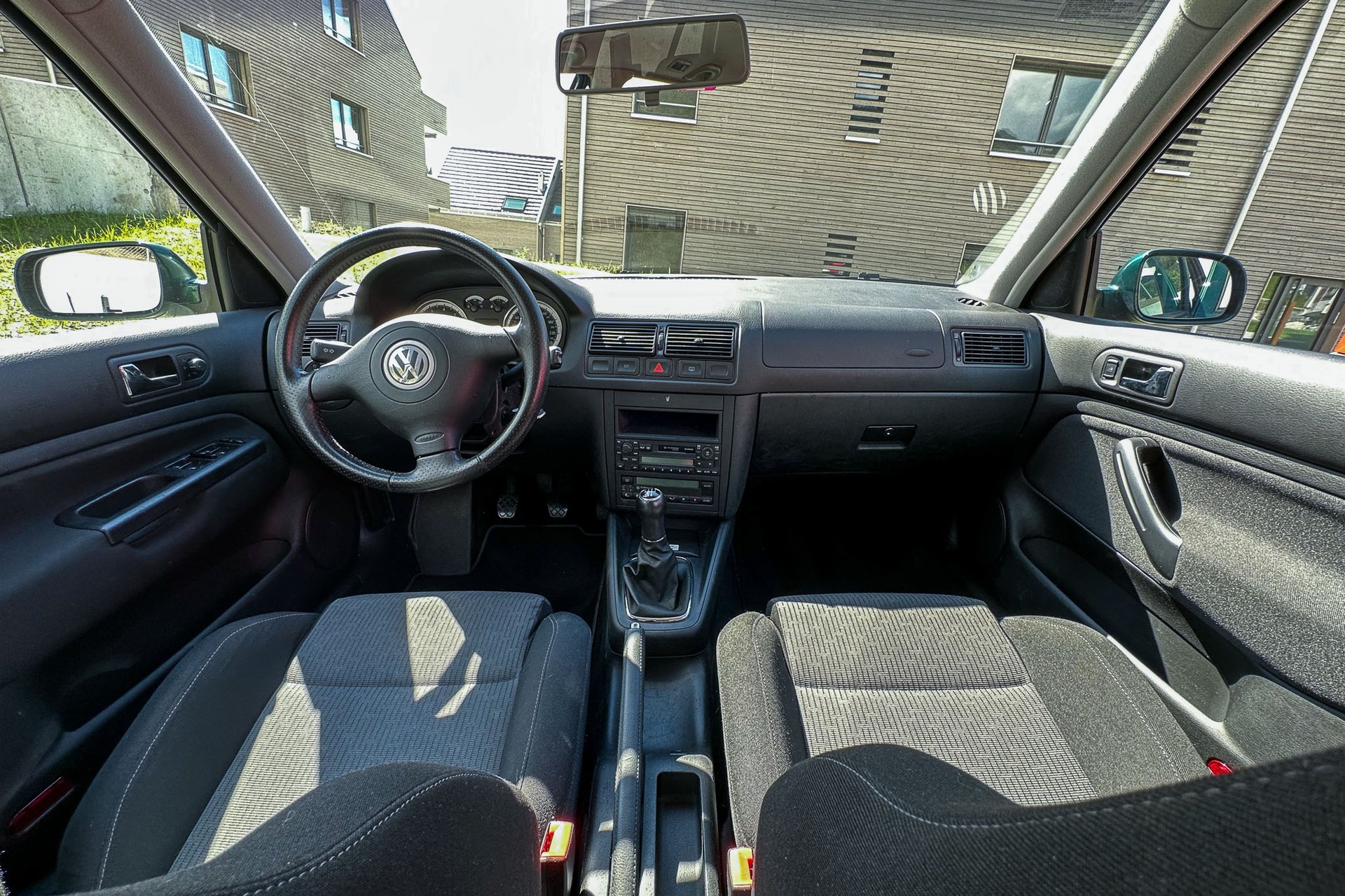 VW Golf 1.6 - 16V Pacific-image-2