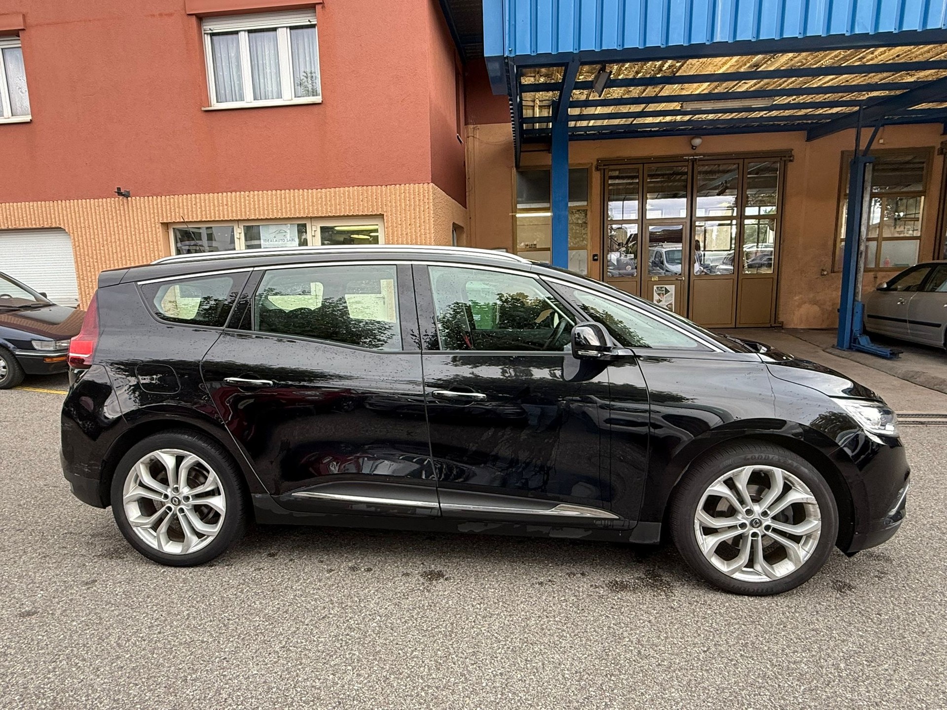RENAULT Grand Scénic 1.3 16V Turbo Zen-image-8