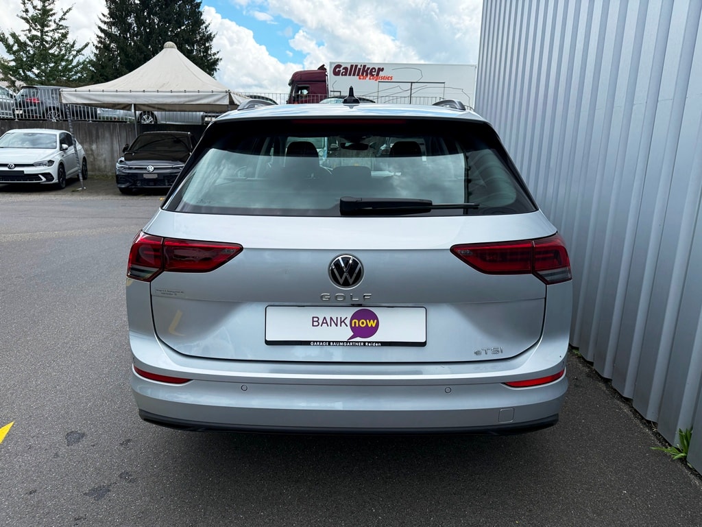 VW Golf Variant 1.0 eTSI mHEV Life DSG-image-4
