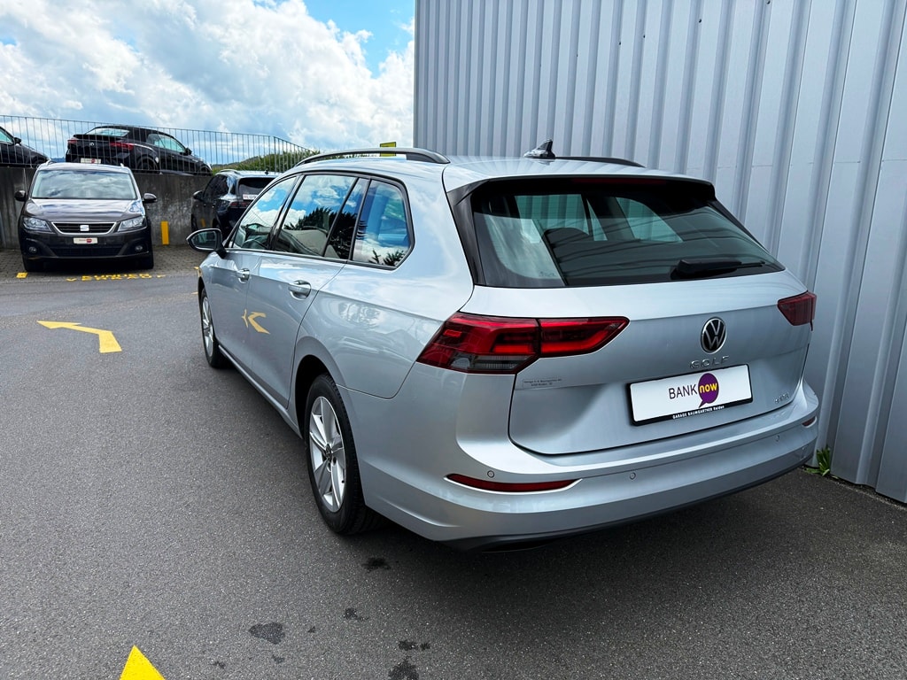VW Golf Variant 1.0 eTSI mHEV Life DSG-image-3