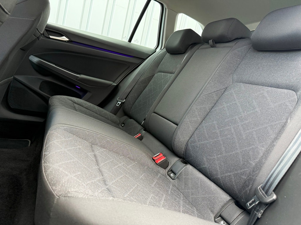 VW Golf Variant 1.0 eTSI mHEV Life DSG-image-13