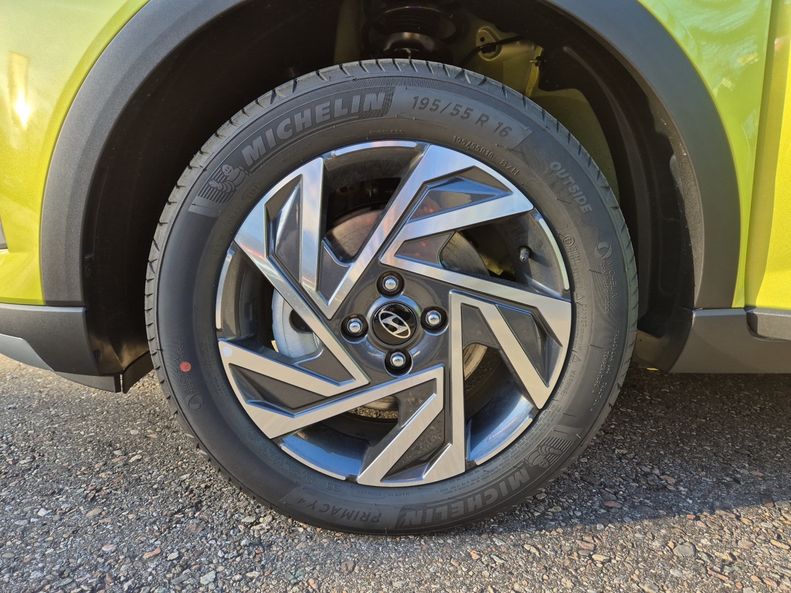 HYUNDAI Bayon 1.0 T-GDi Amplia-image-12