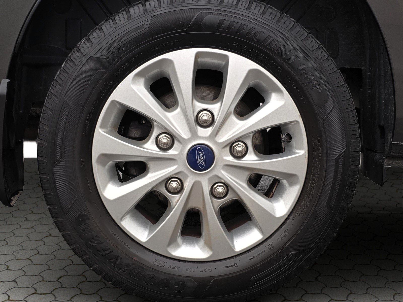 FORD Tourneo Custom 320 L1H1 Titanium PHEV 8-Sitzer-image-5