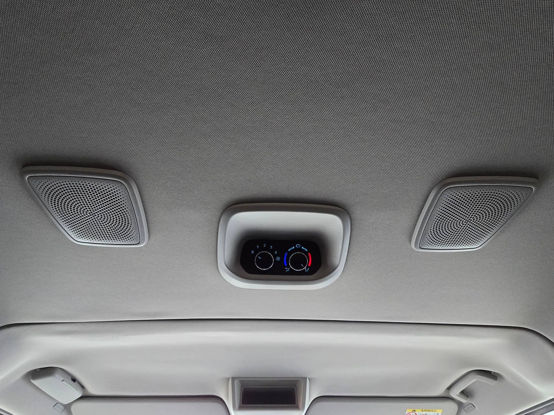FORD Tourneo Custom 320 L1H1 Titanium PHEV 8-Sitzer-image-30
