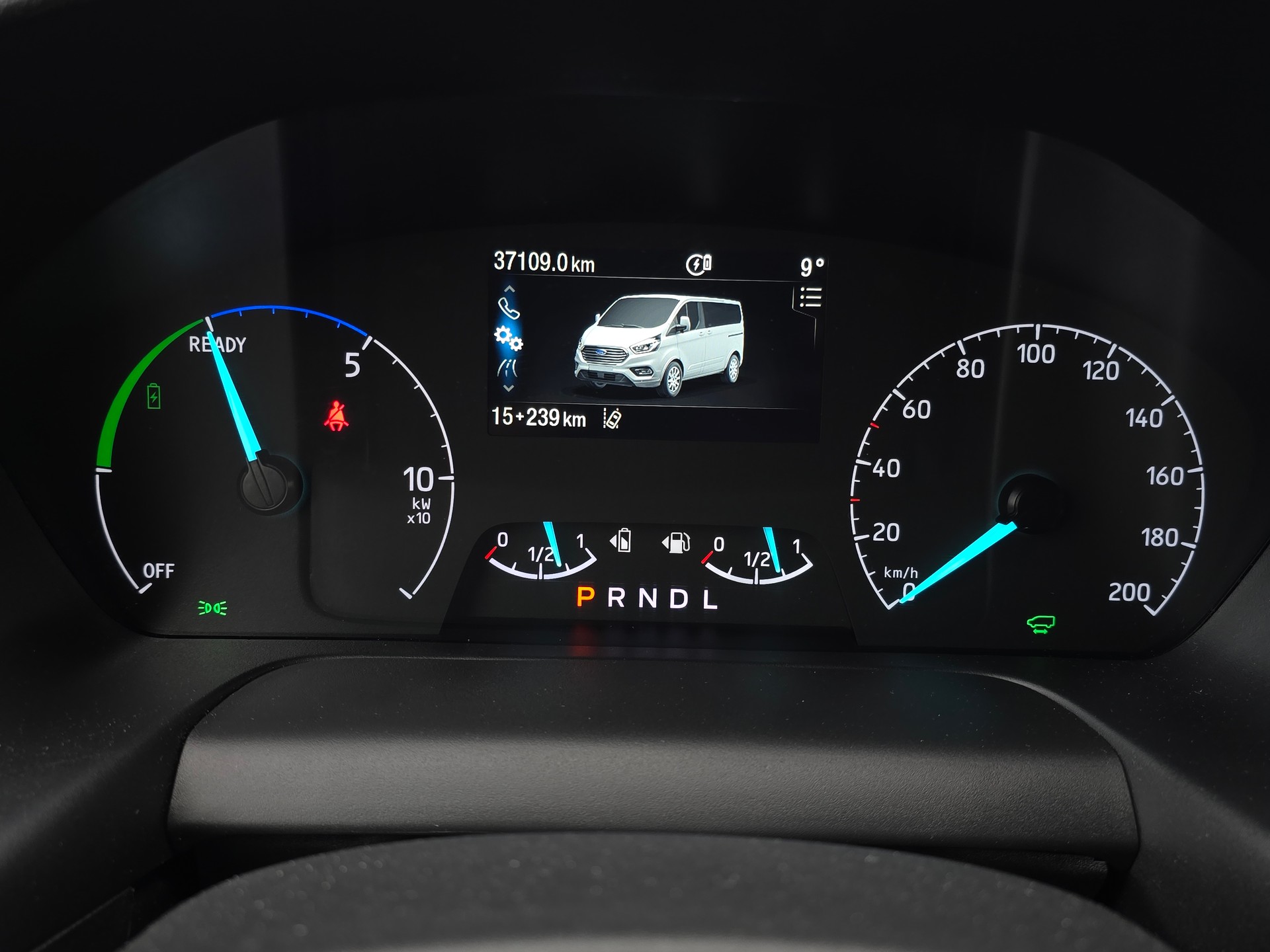 FORD Tourneo Custom 320 L1H1 Titanium PHEV 8-Sitzer-image-16