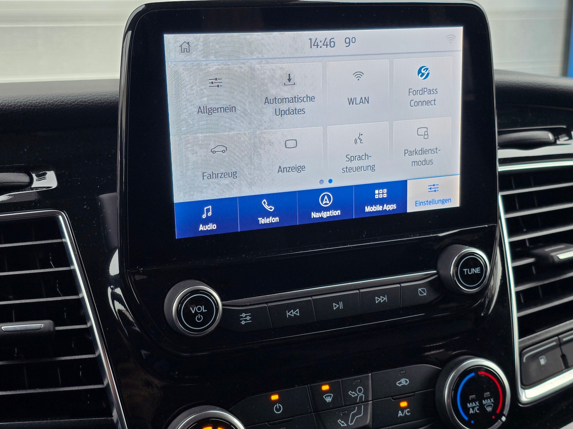 FORD Tourneo Custom 320 L1H1 Titanium PHEV 8-Sitzer-image-25