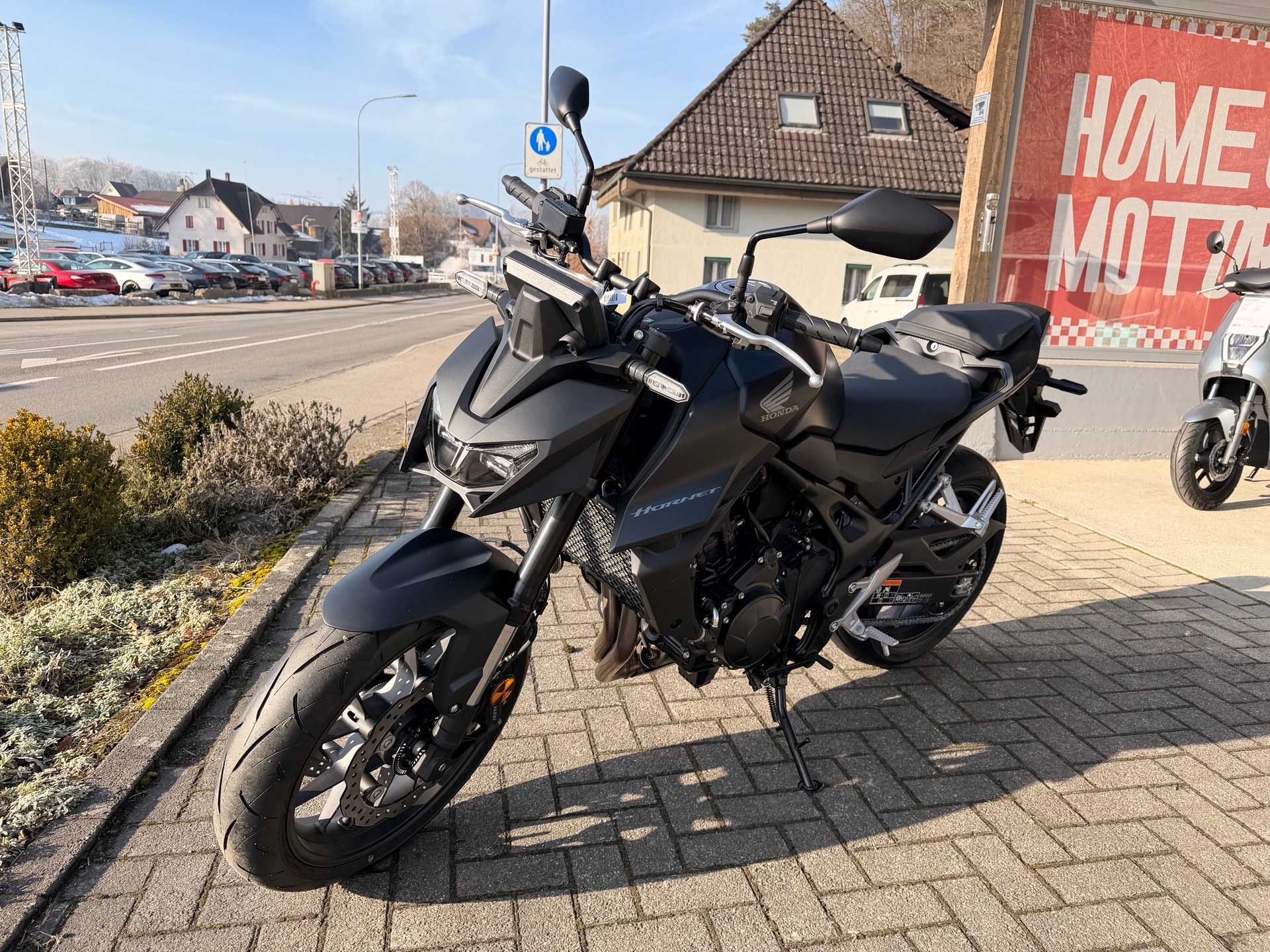 HONDA CB 750 Hornet-showroom-element-2
