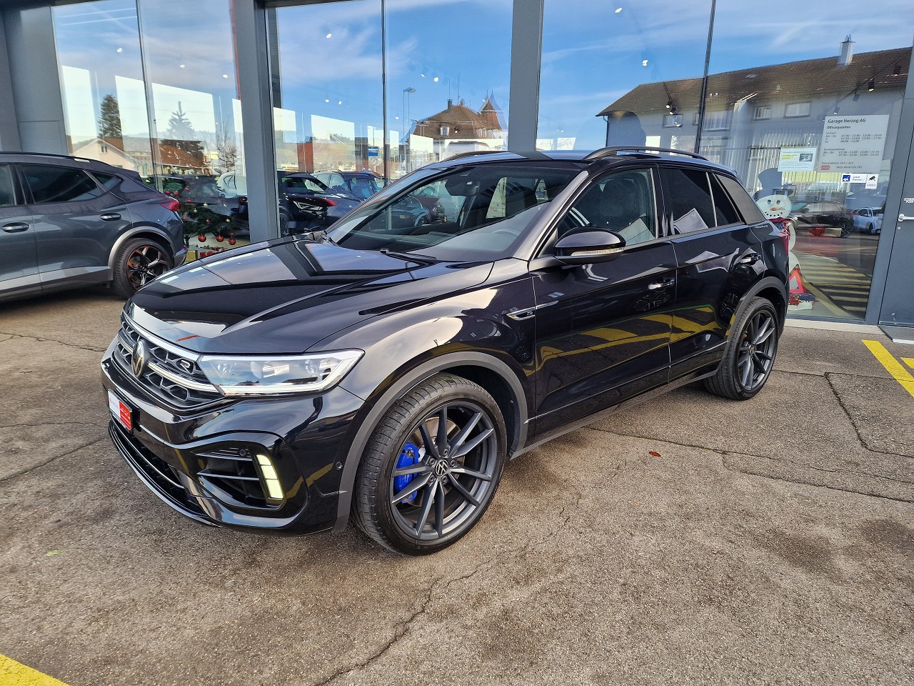 VW T-Roc 2.0 TSI R DSG 4Motion-image-1