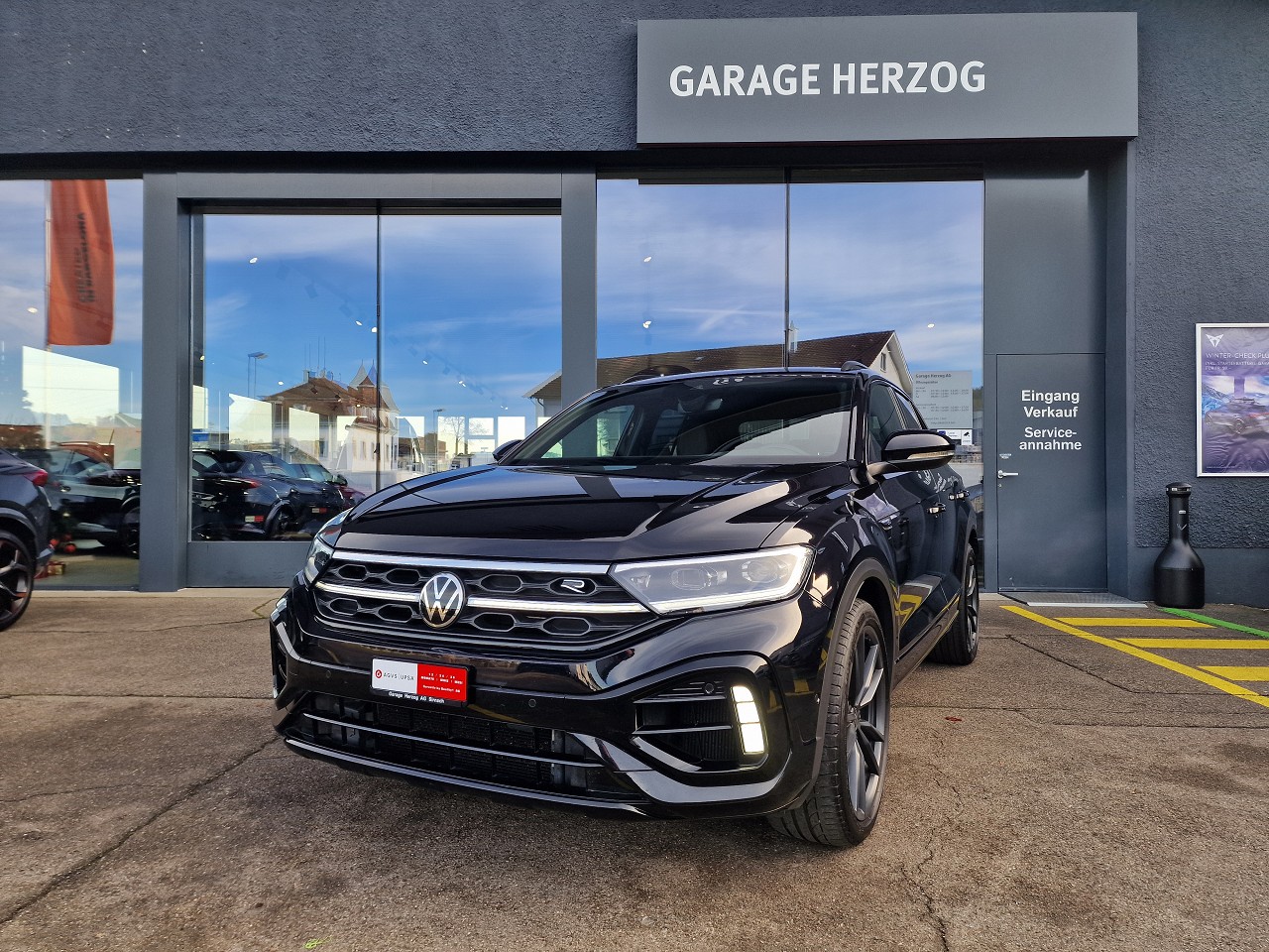 VW T-Roc 2.0 TSI R DSG 4Motion-image-0