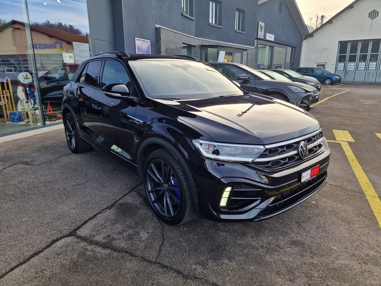 VW T-Roc 2.0 TSI R DSG 4Motion-image-7