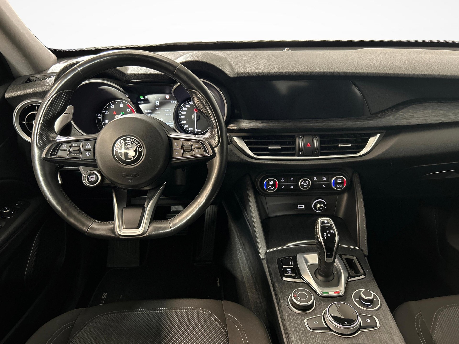 ALFA ROMEO Stelvio 2.0 Q4 Super-image-6