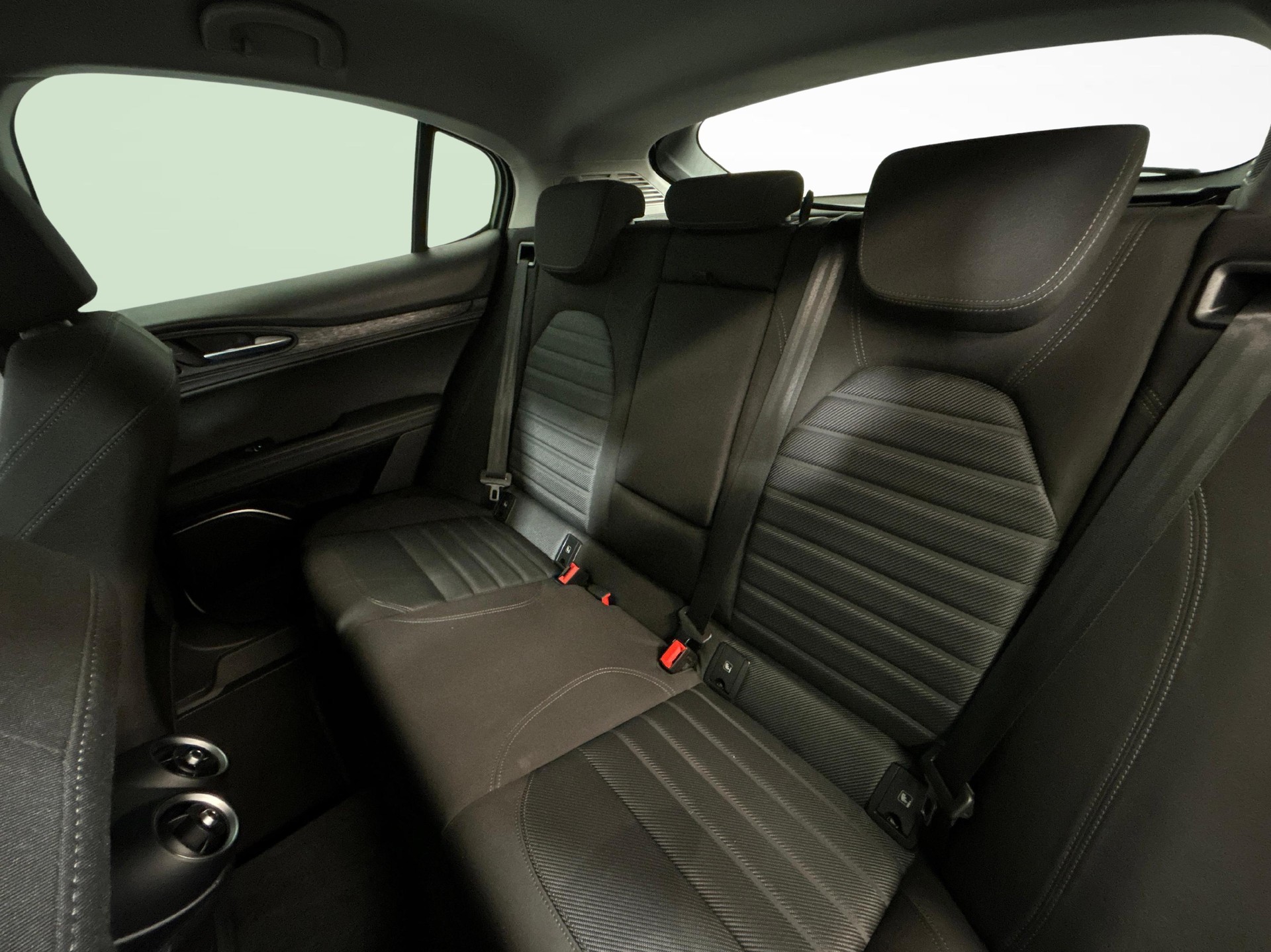 ALFA ROMEO Stelvio 2.0 Q4 Super-image-3