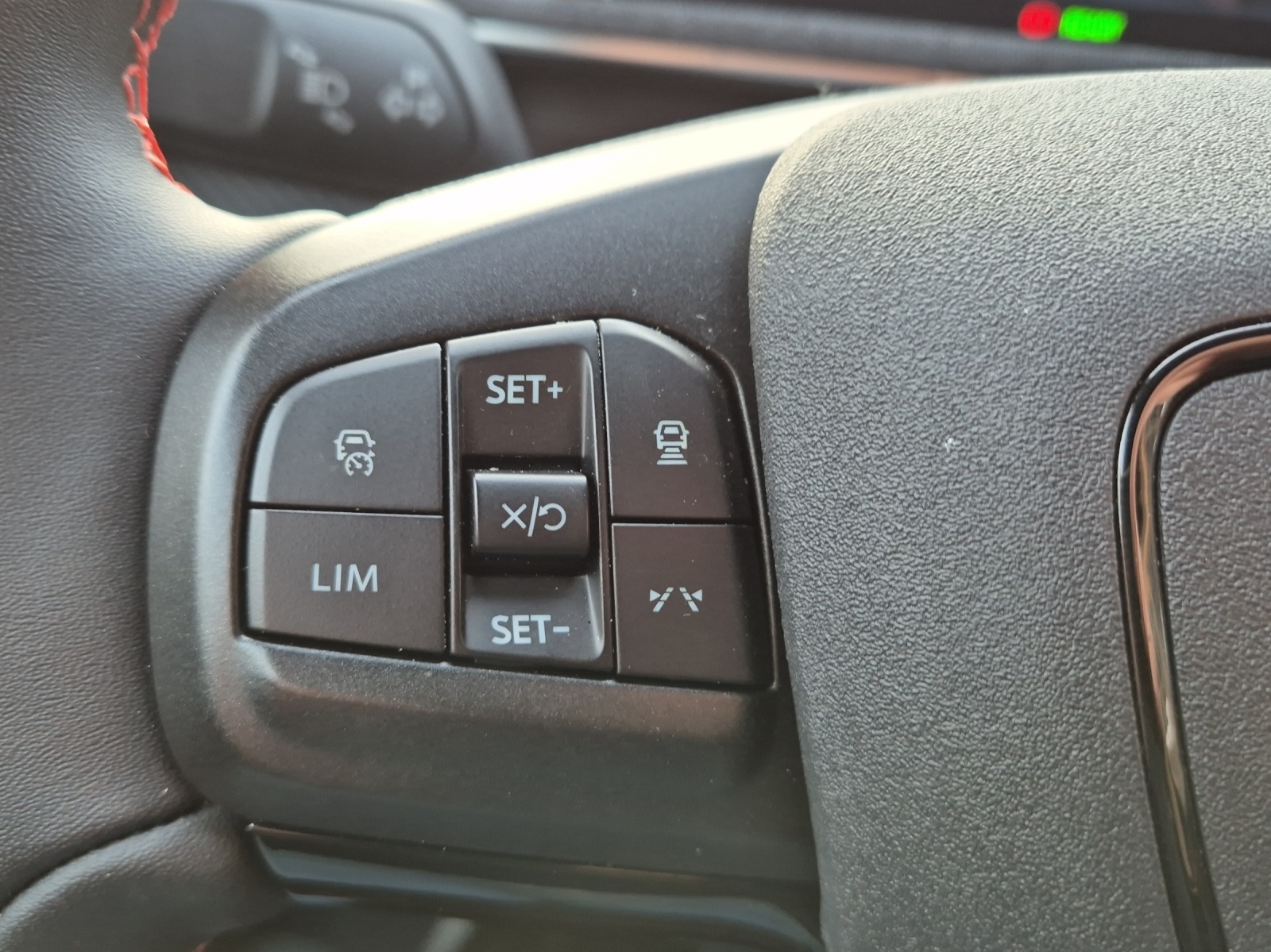 FORD Mustang MACH-E Premium AWD 91 kWh-image-20