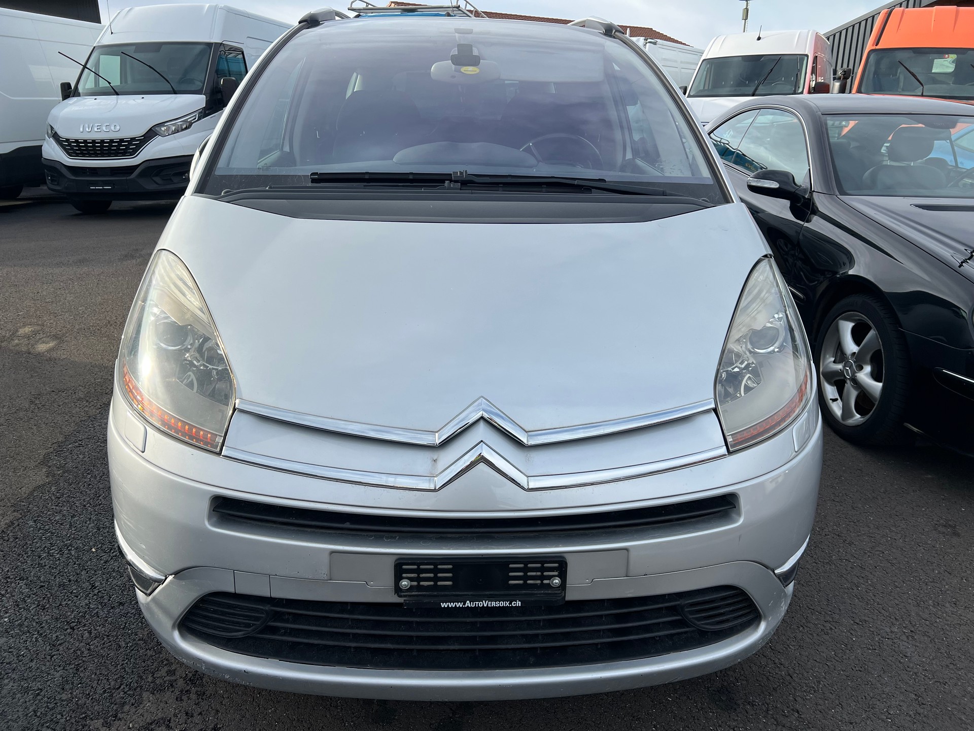 CITROEN Grand C4 Picasso 2.0i 16V Exclusive 7 Places-image-4