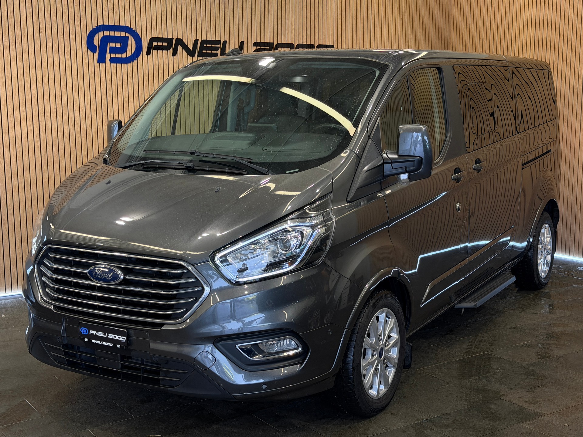 FORD Tourneo Custom 320 L2H1 Titanium A-image-0