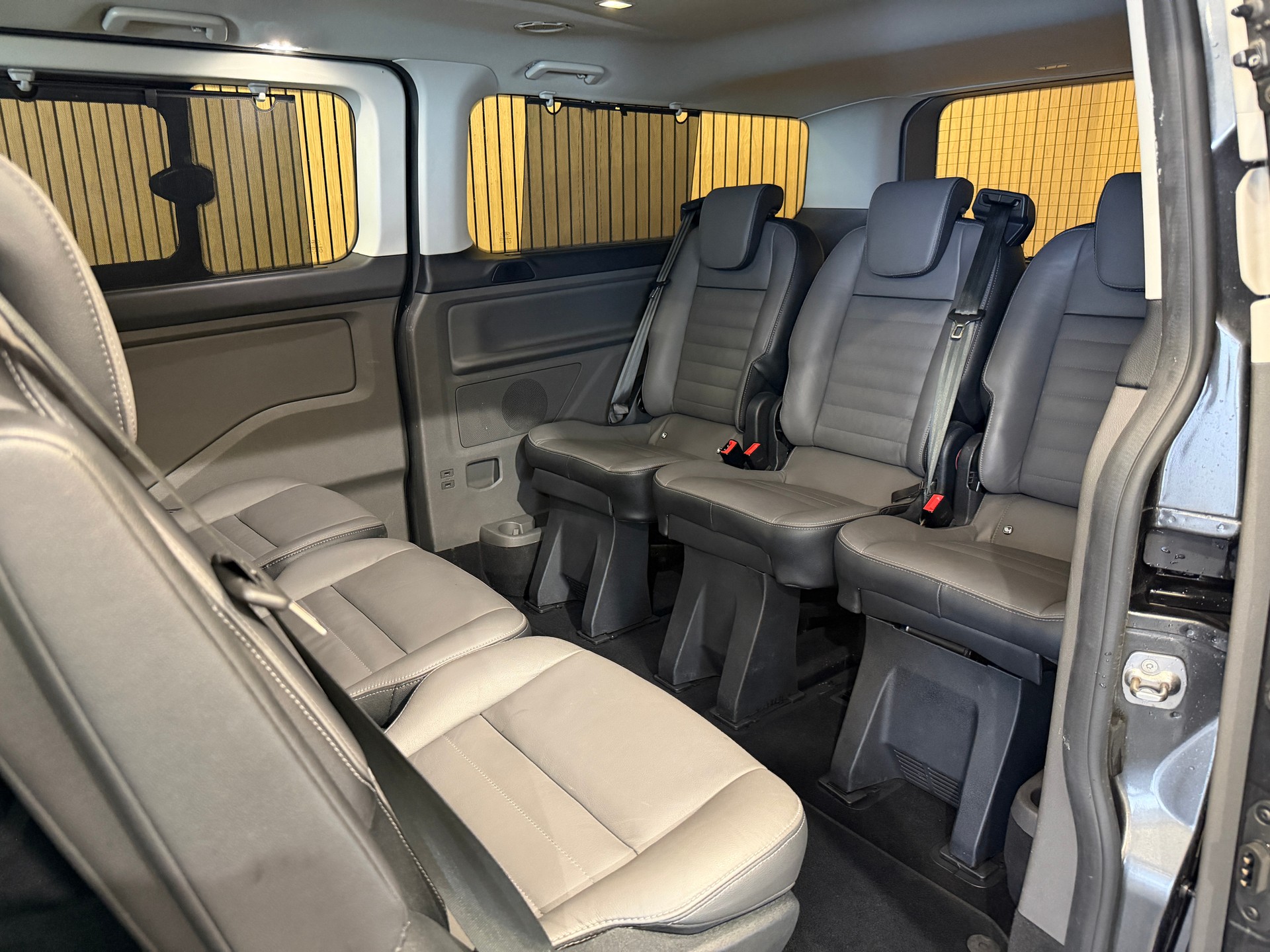 FORD Tourneo Custom 320 L2H1 Titanium A-image-17