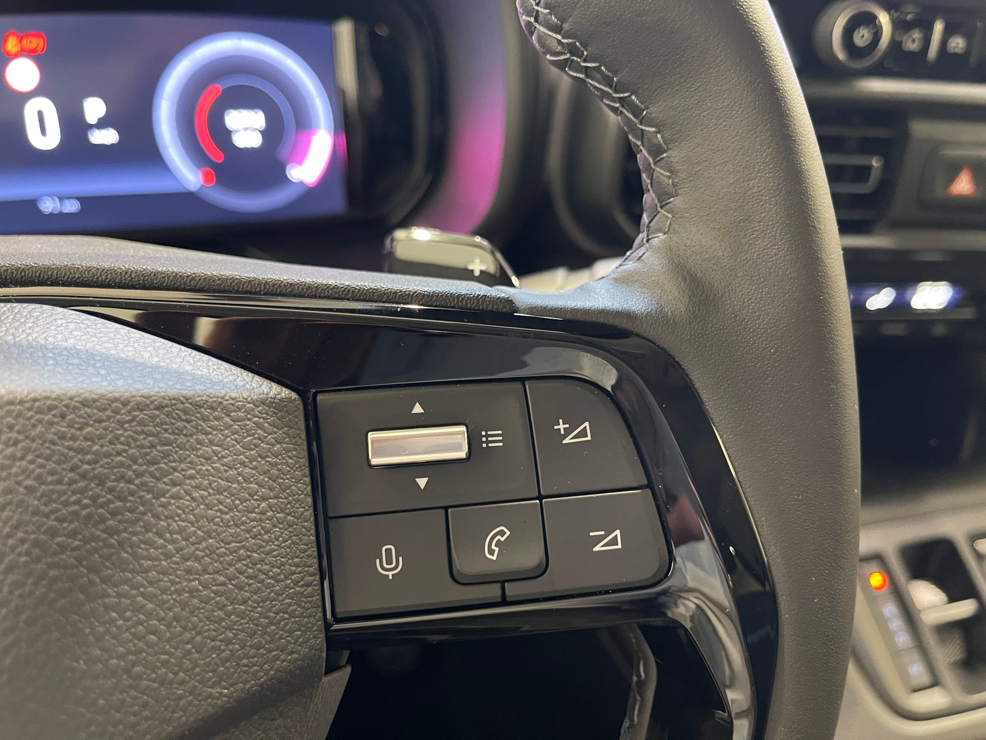 FIAT DOBLO L2H1 1.5 BlueHDI *7 Platz*-image-18