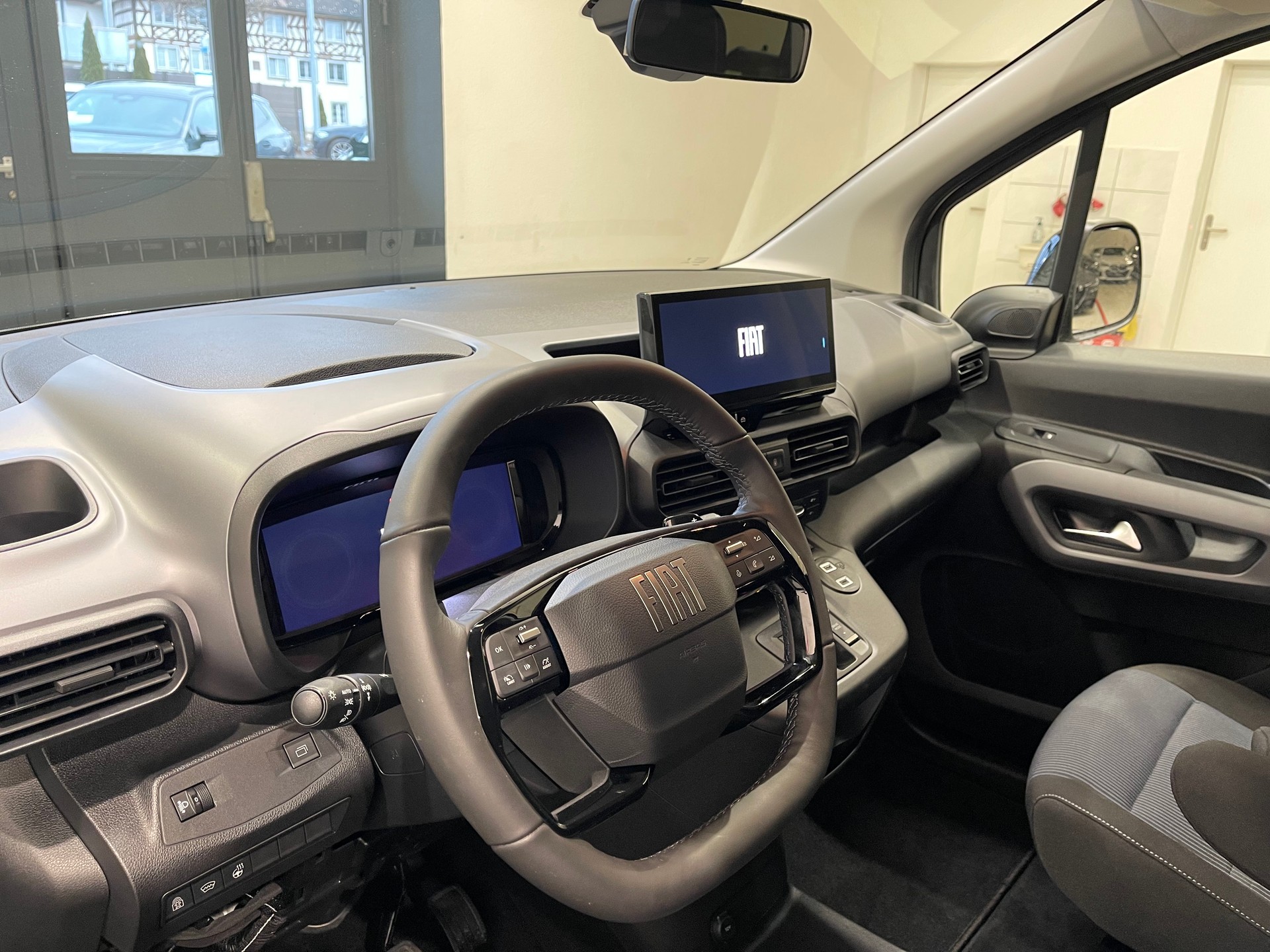 FIAT DOBLO L2H1 1.5 BlueHDI *7 Platz*-image-9