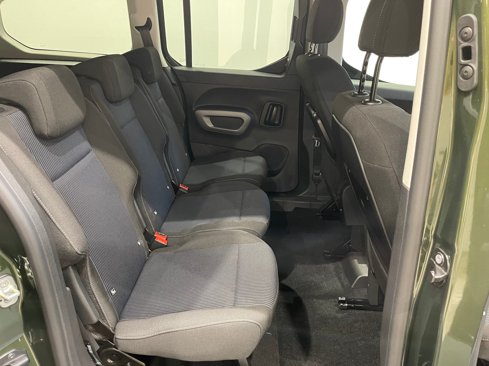 FIAT DOBLO L2H1 1.5 BlueHDI *7 Platz*-image-13