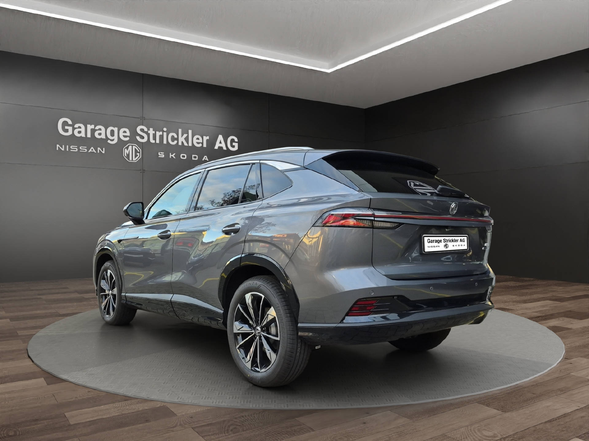 MG HS 1.5 Hybrid Luxury-image-2