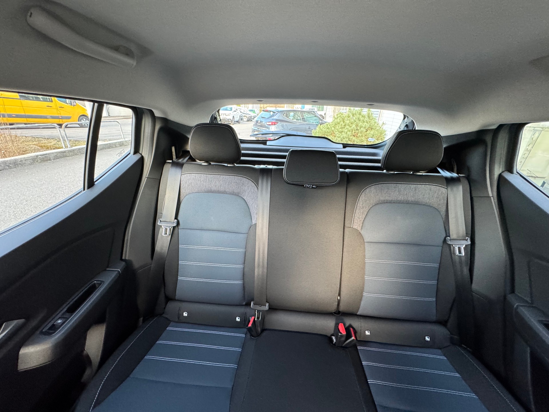 DACIA Sandero TCe 100 Journey-image-15