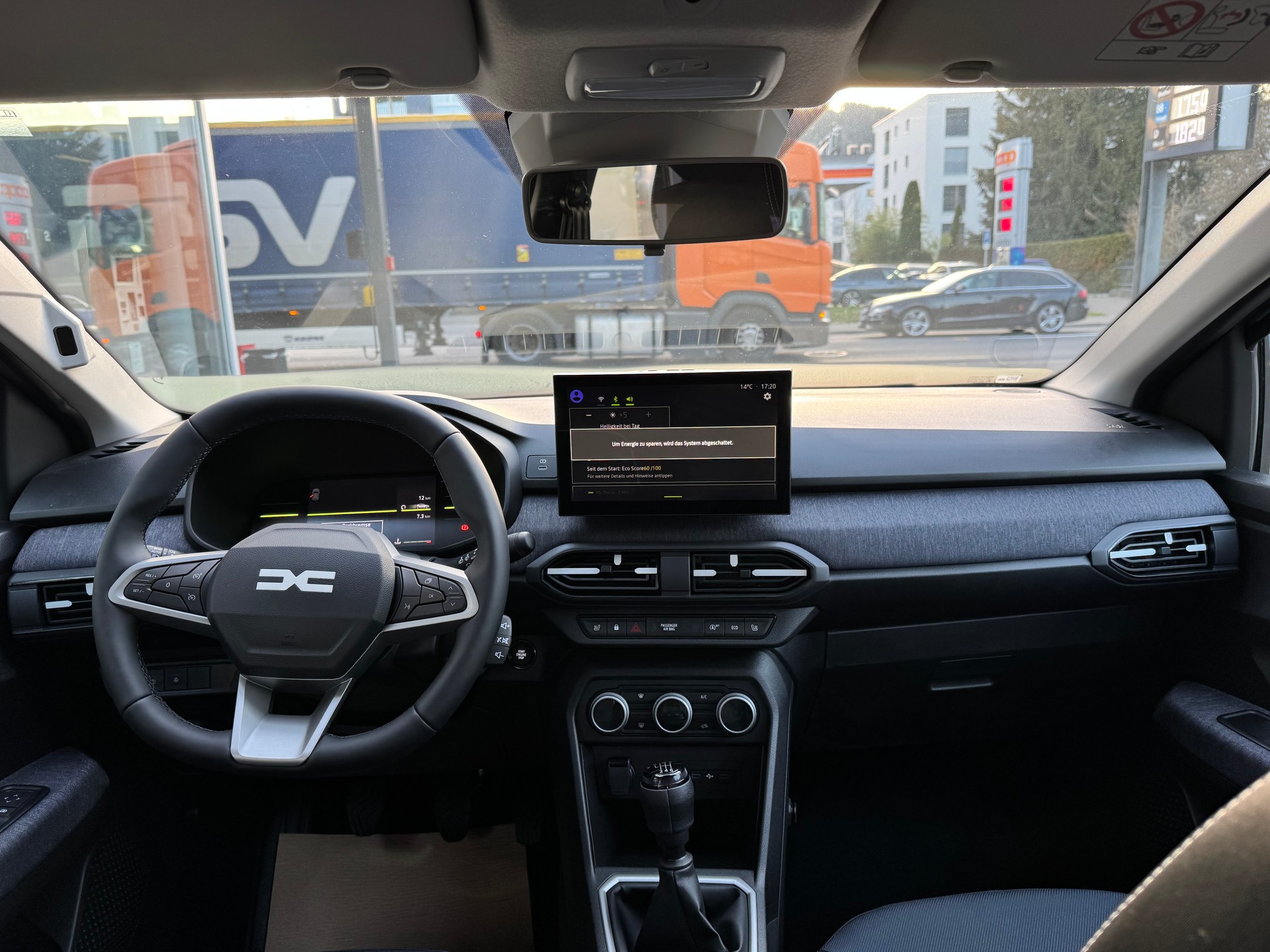 DACIA Sandero TCe 100 Journey-image-11