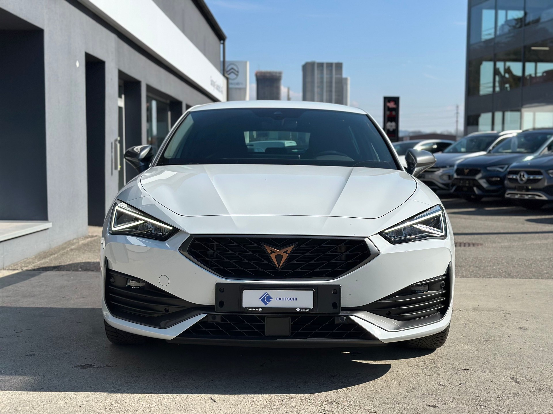 CUPRA LEON ST 2.0 TSI DSG-image-1