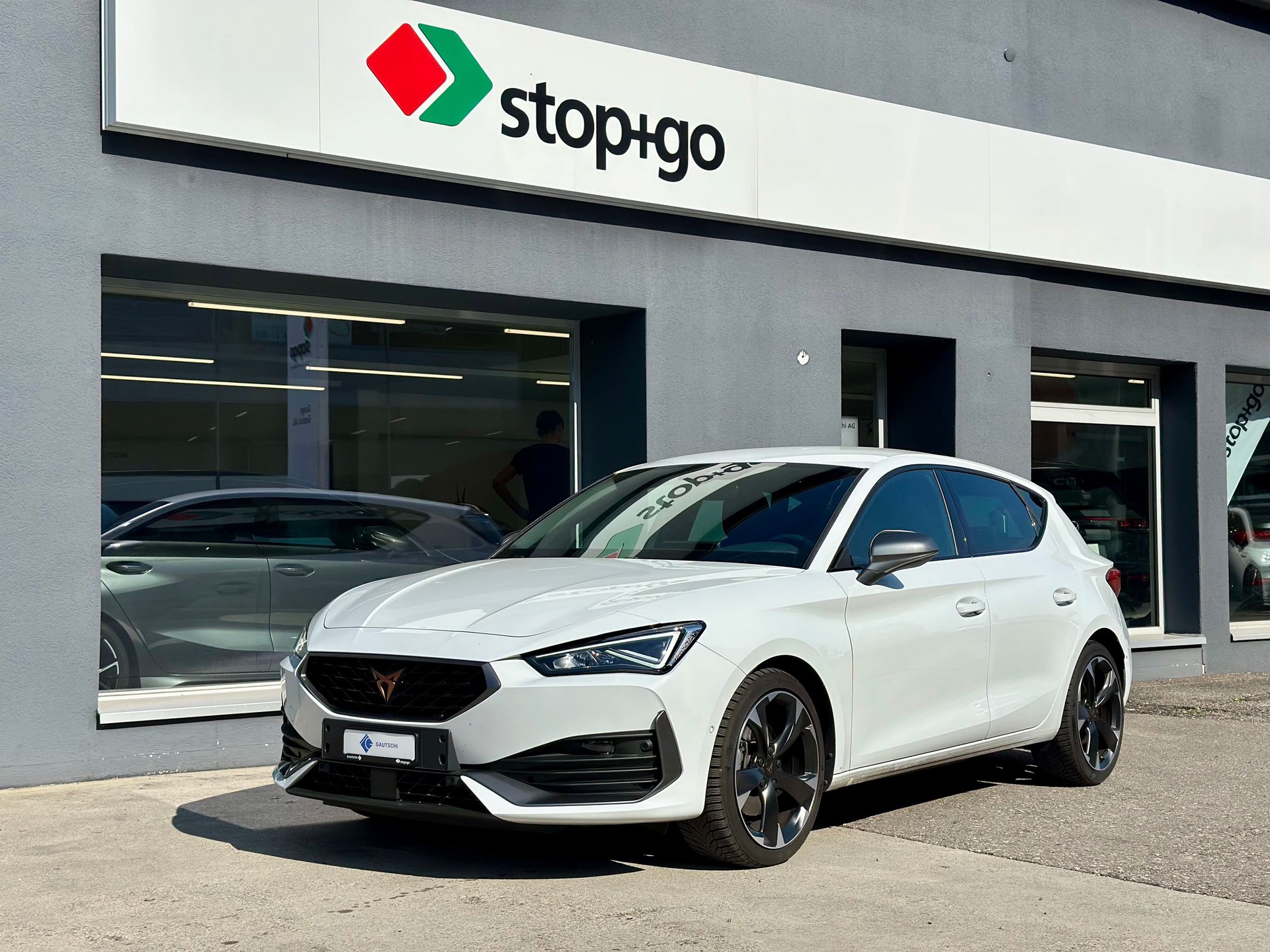 CUPRA LEON ST 2.0 TSI DSG-image-0