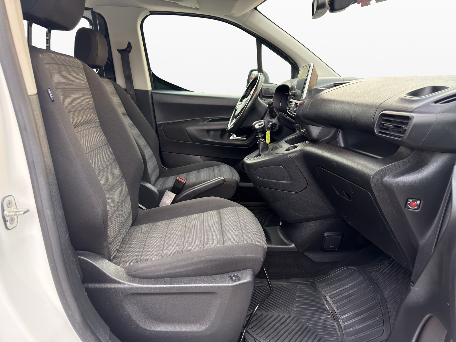 OPEL Combo Life 1.5 Edition-image-14