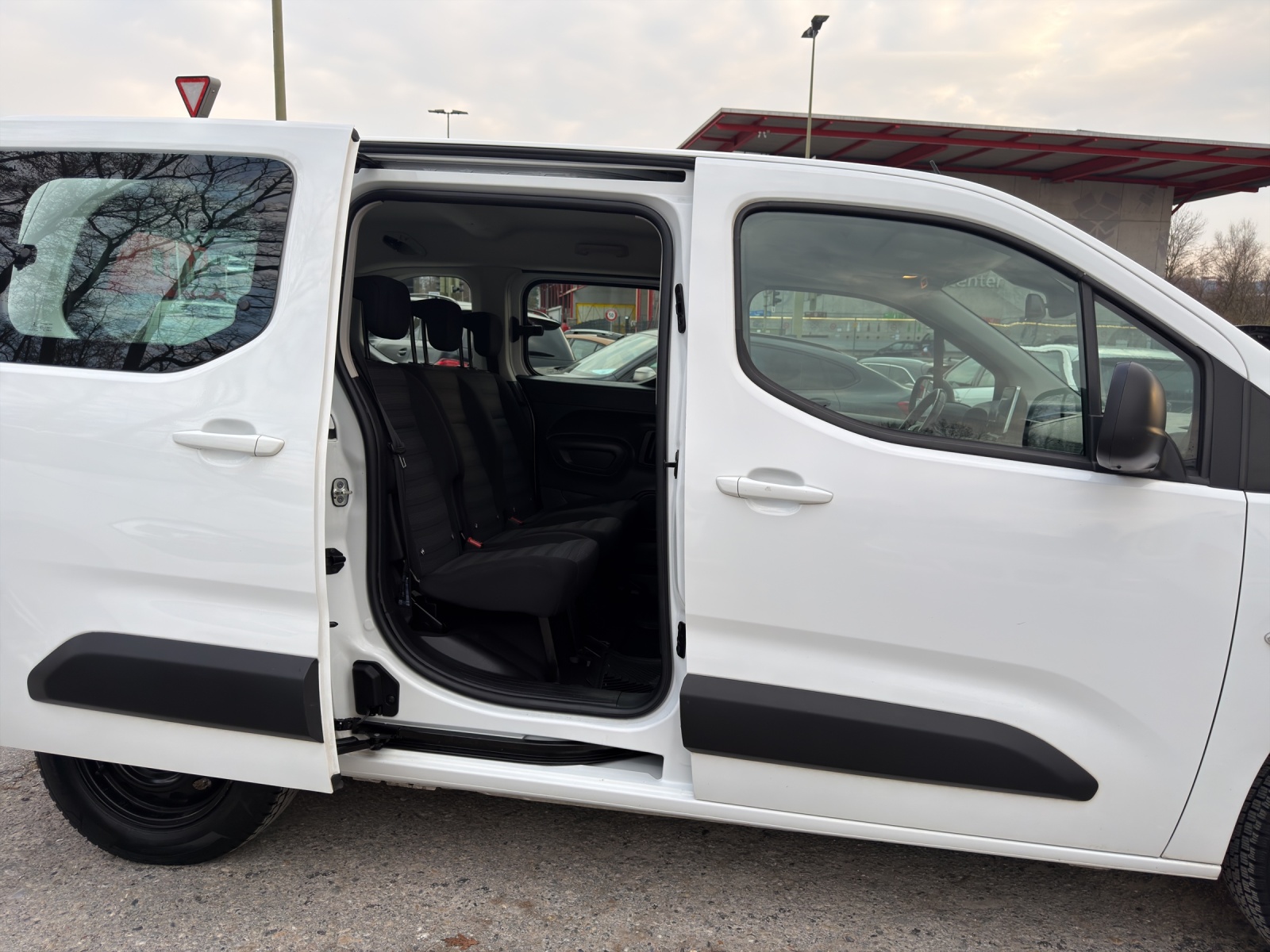 OPEL Combo Life 1.5 Edition-image-18