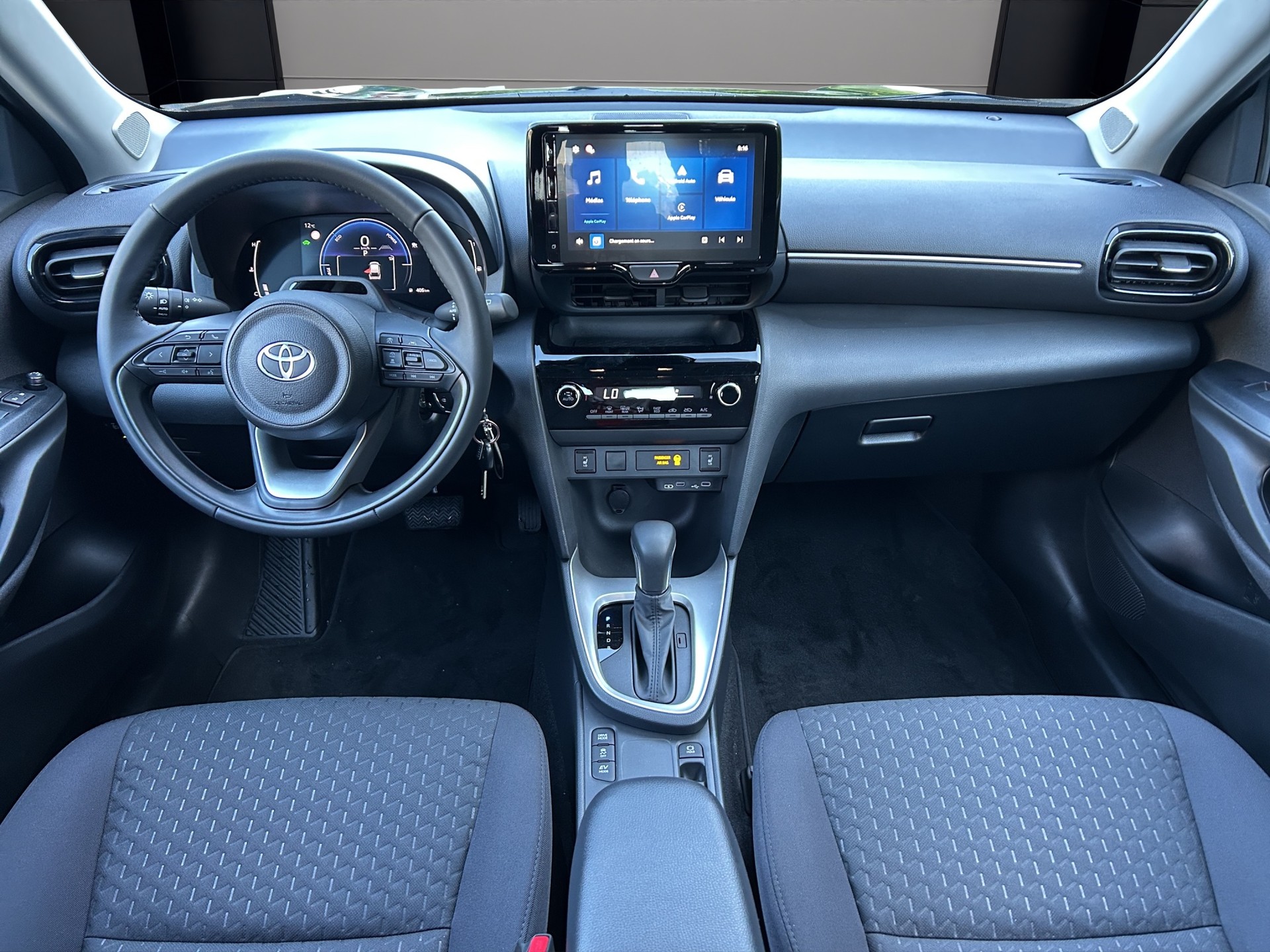 TOYOTA Yaris Cross 1.5 Comfort e-CVT-image-8