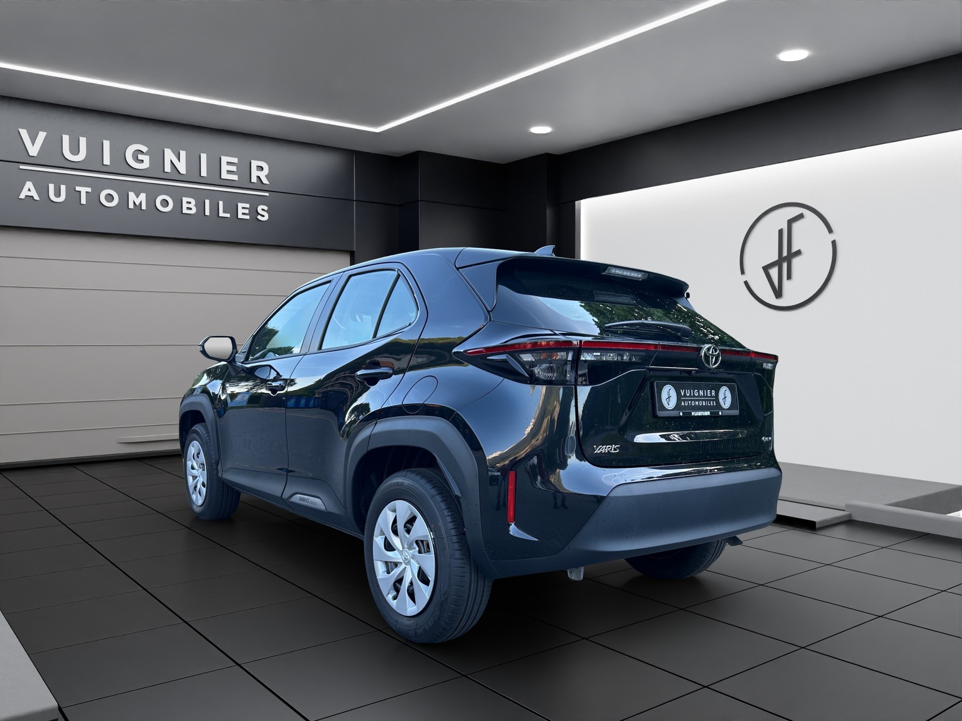 TOYOTA Yaris Cross 1.5 Comfort e-CVT-image-2