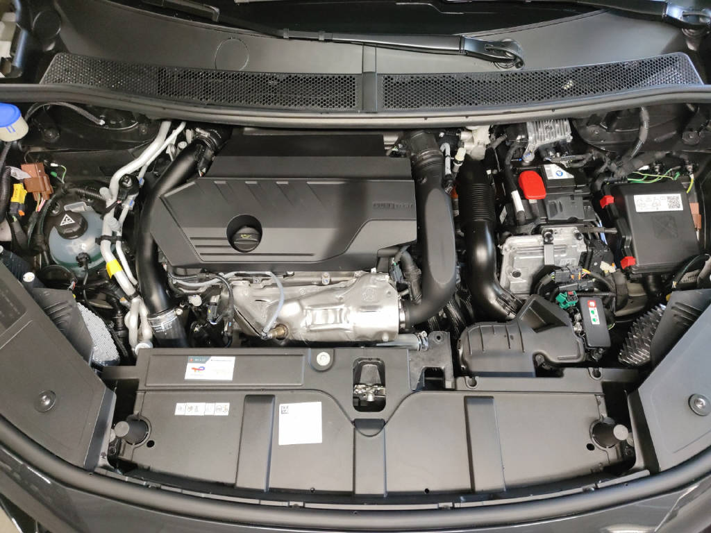 DS AUTOMOBILES DS7 1.6 E-Tense Étoile 4x4-image-8