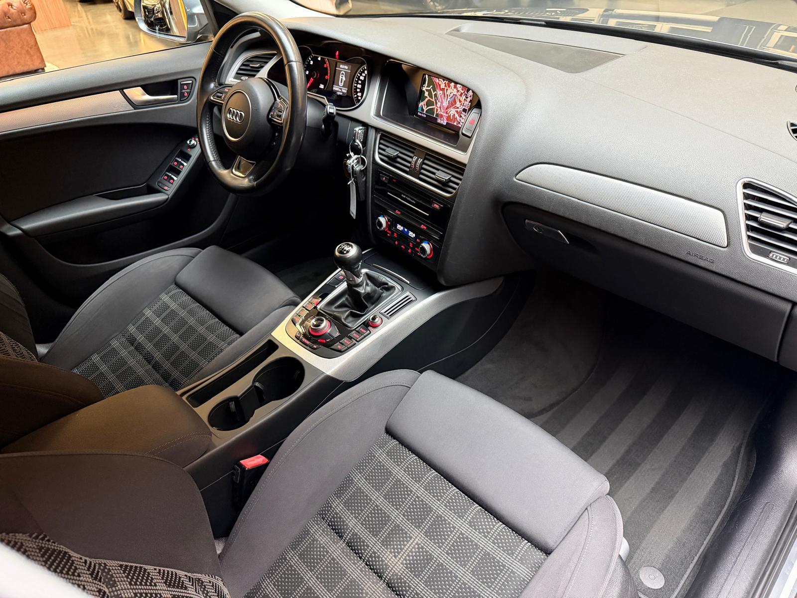 AUDI A4 Avant 2.0 TDI 143-image-14